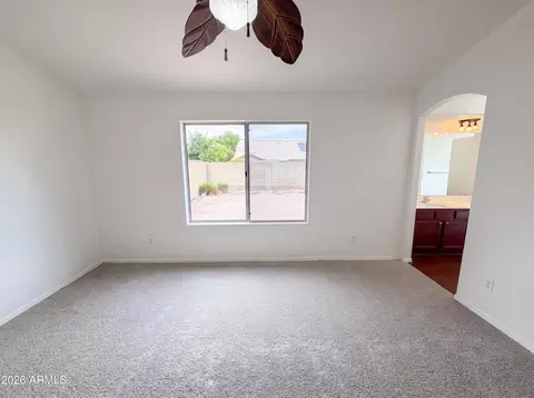 Bedroom - 2945 E Hononegh Dr, Phoenix, AZ 85050 photo 7 of 8