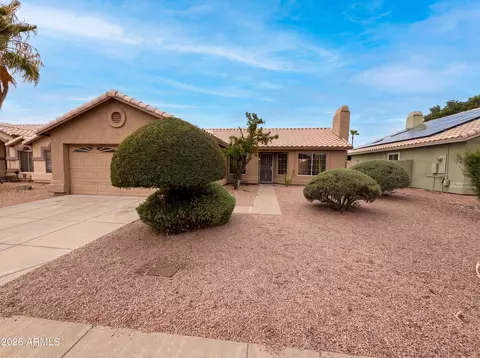 2945 E Hononegh Dr, Phoenix, AZ 85050