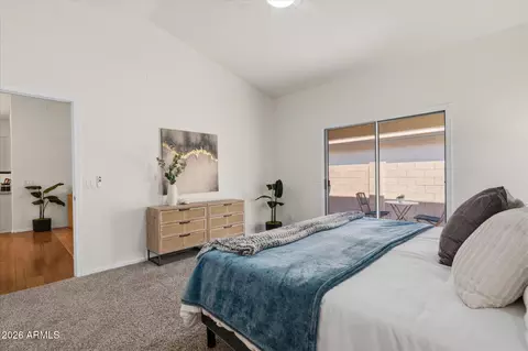 Bedroom - 4611 E Abraham Ln, Phoenix, AZ 85050 photo 2 of 4