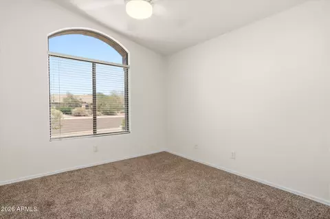 Bedroom - 4611 E Abraham Ln, Phoenix, AZ 85050 photo 3 of 4