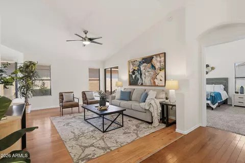 Living - 4611 E Abraham Ln, Phoenix, AZ 85050 photo 3 of 3