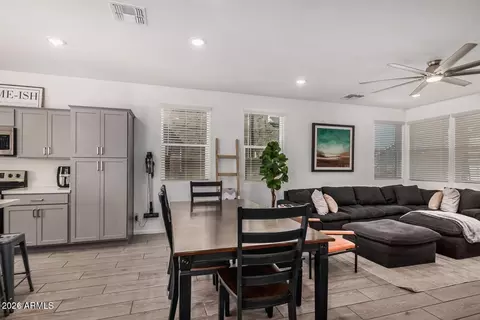 Entry Way - 1927 W 23rd Ave, Apache Junction, AZ 85120 photo 3 of 4