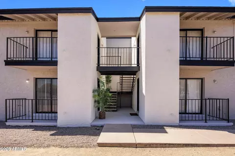 3823 N 23rd Dr, Phoenix, AZ 85015