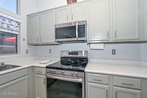 Kitchen - 10227 E Osage Ave E, Mesa, AZ 85212 photo 6 of 6