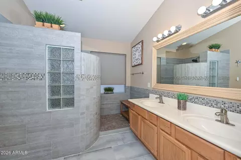 Bath - 10227 E Osage Ave E, Mesa, AZ 85212 photo 4 of 5