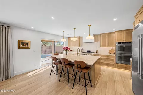 Kitchen - 3341 E Cochise Dr, Phoenix, AZ 85028 photo 5 of 5