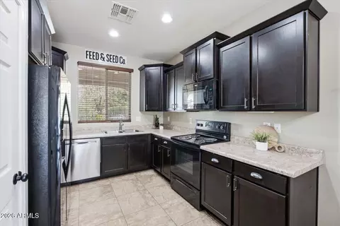 12029 W Locust Ln, Avondale, AZ 85323