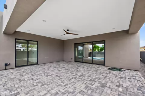 Exterior - 1335 E Kaler Dr, Phoenix, AZ 85020 photo 2 of 7