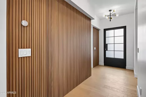 Entry Way - 1335 E Kaler Dr, Phoenix, AZ 85020 photo 1 of 1