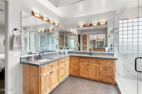 Bath - 2205 E Feather Plume Ln, Payson, AZ 85541 photo 2 of 4