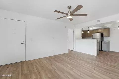 Living - 1720 E Thunderbird Rd #2020, Phoenix, AZ 85022 photo 1 of 4