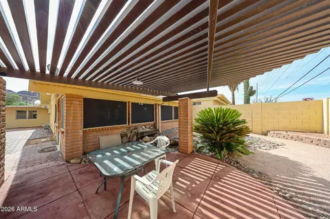 Exterior - 1202 E Alice Ave, Phoenix, AZ 85020 photo 10 of 12