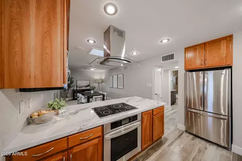 Kitchen - 1202 E Alice Ave, Phoenix, AZ 85020 photo 3 of 4