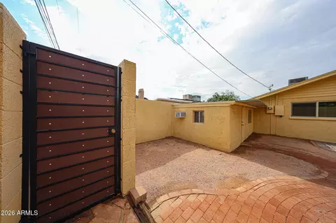 Exterior - 1202 E Alice Ave, Phoenix, AZ 85020 photo 7 of 12