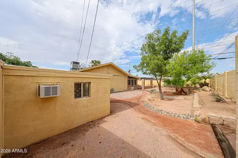 Exterior - 1202 E Alice Ave, Phoenix, AZ 85020 photo 6 of 12