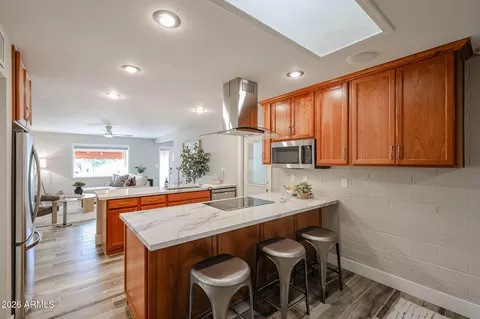 Kitchen - 1202 E Alice Ave, Phoenix, AZ 85020 photo 2 of 4