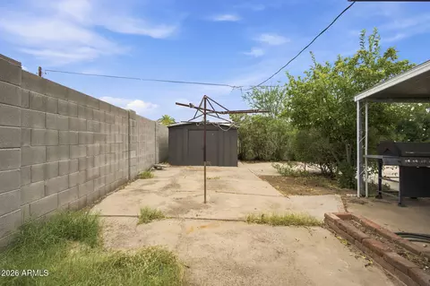 Exterior - 2308 E Delgado St, Phoenix, AZ 85022 photo 5 of 6