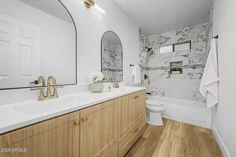 Bath - 490 E San Remo Ave, Gilbert, AZ 85234 photo 3 of 3