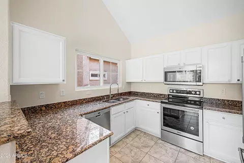 1633 E Lakeside Dr #135, Gilbert, AZ 85234 photo 5