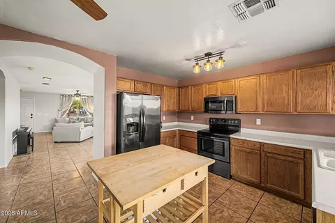 2046 S Rennick Dr, Apache Junction, AZ 85120 photo 7