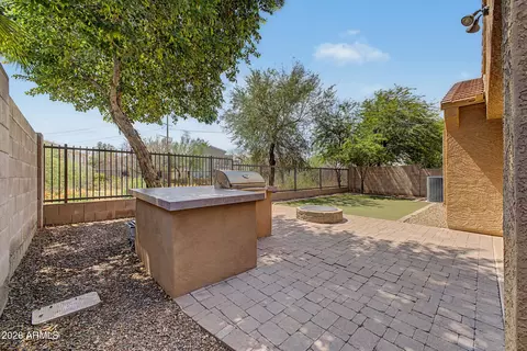 Exterior - 2835 E Quiet Hollow Ln, Phoenix, AZ 85024 photo 6 of 9