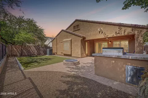 Exterior - 2835 E Quiet Hollow Ln, Phoenix, AZ 85024 photo 7 of 9