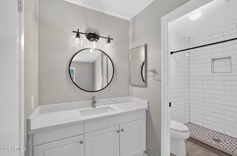 Bath - 2926 E Isabella Ave, Mesa, AZ 85204 photo 1 of 3