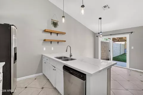 Kitchen - 2926 E Isabella Ave, Mesa, AZ 85204 photo 2 of 6