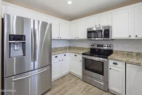 Kitchen - 1351 E Libby St, Phoenix, AZ 85022 photo 3 of 3