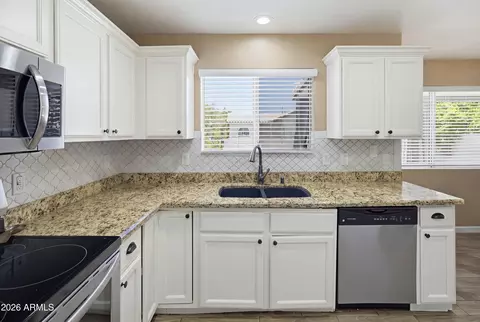Kitchen - 1351 E Libby St, Phoenix, AZ 85022 photo 2 of 3