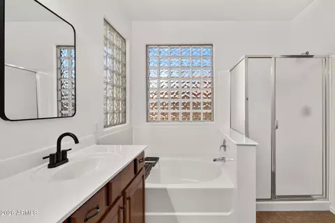 Bath - 2925 E Andre Ave, Gilbert, AZ 85298 photo 4 of 4