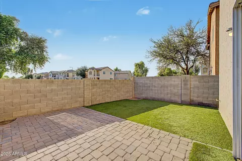 Exterior - 1454 E Sheraton Ln, Phoenix, AZ 85040 photo 6 of 6