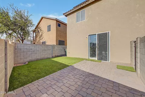 Exterior - 1454 E Sheraton Ln, Phoenix, AZ 85040 photo 3 of 6