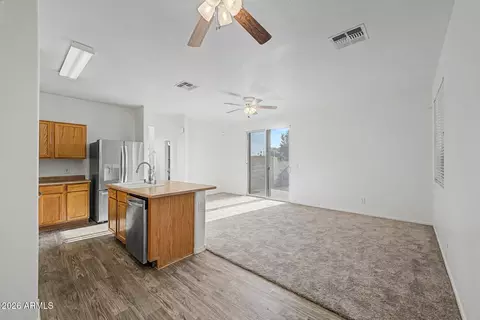 Living - 1454 E Sheraton Ln, Phoenix, AZ 85040 photo 3 of 5