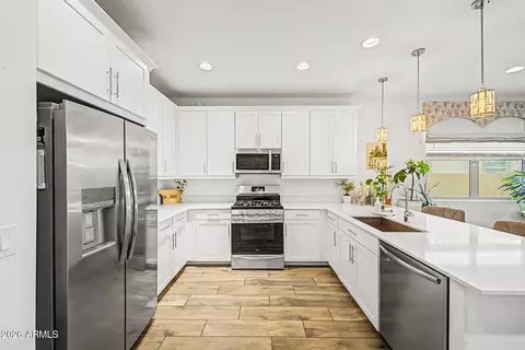 3452 E Dakota Dr, San Tan Valley, AZ 85143