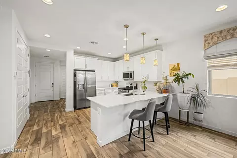 3452 E Dakota Dr, San Tan Valley, AZ 85143