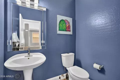 Bath - 1832 E Parkside Ln, Phoenix, AZ 85024 photo 5 of 5