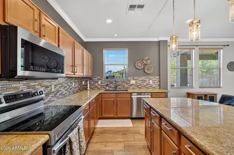 Kitchen - 1832 E Parkside Ln, Phoenix, AZ 85024 photo 3 of 4