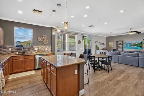 Kitchen - 1832 E Parkside Ln, Phoenix, AZ 85024 photo 2 of 4