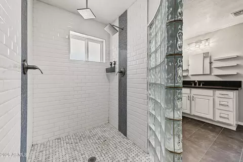 Bath - 6442 E Princess Dr, Mesa, AZ 85205 photo 7 of 9