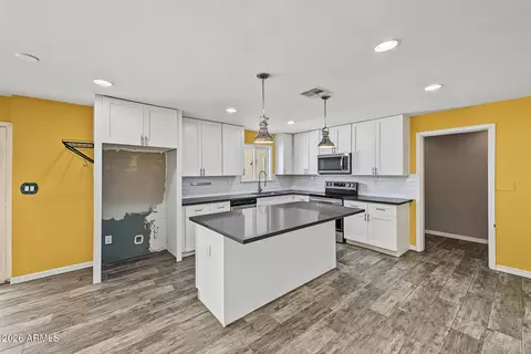 Kitchen - 6442 E Princess Dr, Mesa, AZ 85205 photo 6 of 10