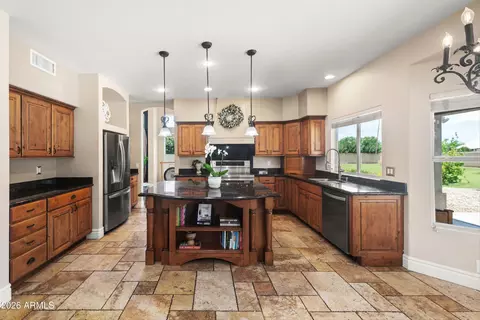 Kitchen - 241 S Equestrian Ct, Gilbert, AZ 85296 photo 4 of 8