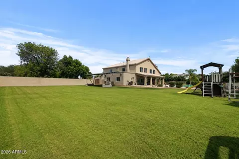 Exterior - 241 S Equestrian Ct, Gilbert, AZ 85296 photo 7 of 12