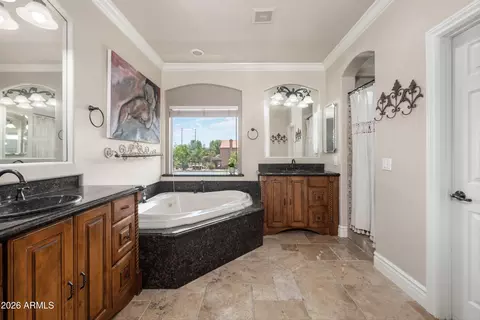 Bath - 241 S Equestrian Ct, Gilbert, AZ 85296 photo 3 of 6