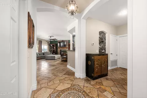 Entry Way - 241 S Equestrian Ct, Gilbert, AZ 85296 photo 3 of 4