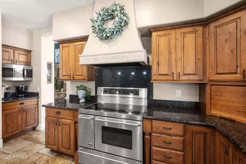 Kitchen - 241 S Equestrian Ct, Gilbert, AZ 85296 photo 3 of 8