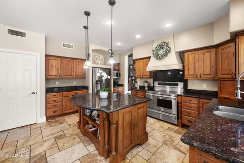 Kitchen - 241 S Equestrian Ct, Gilbert, AZ 85296 photo 2 of 8