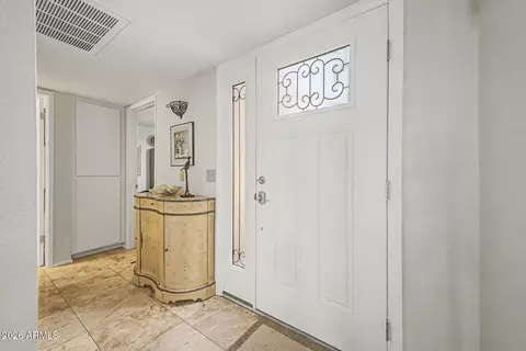 Entry Way - 1121 E Cochise Dr, Phoenix, AZ 85020 photo 1 of 1