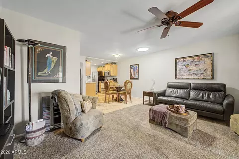 Living - 1121 E Cochise Dr, Phoenix, AZ 85020 photo 2 of 2