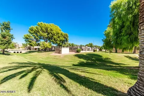 Exterior - 1121 E Cochise Dr, Phoenix, AZ 85020 photo 7 of 14